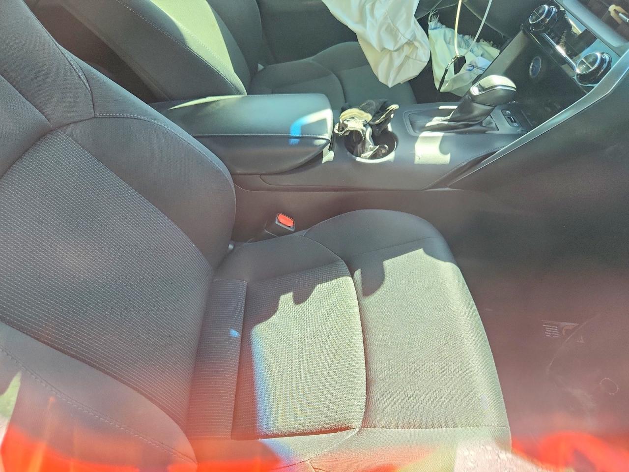 2021 Toyota Venza - zdjęcie 13