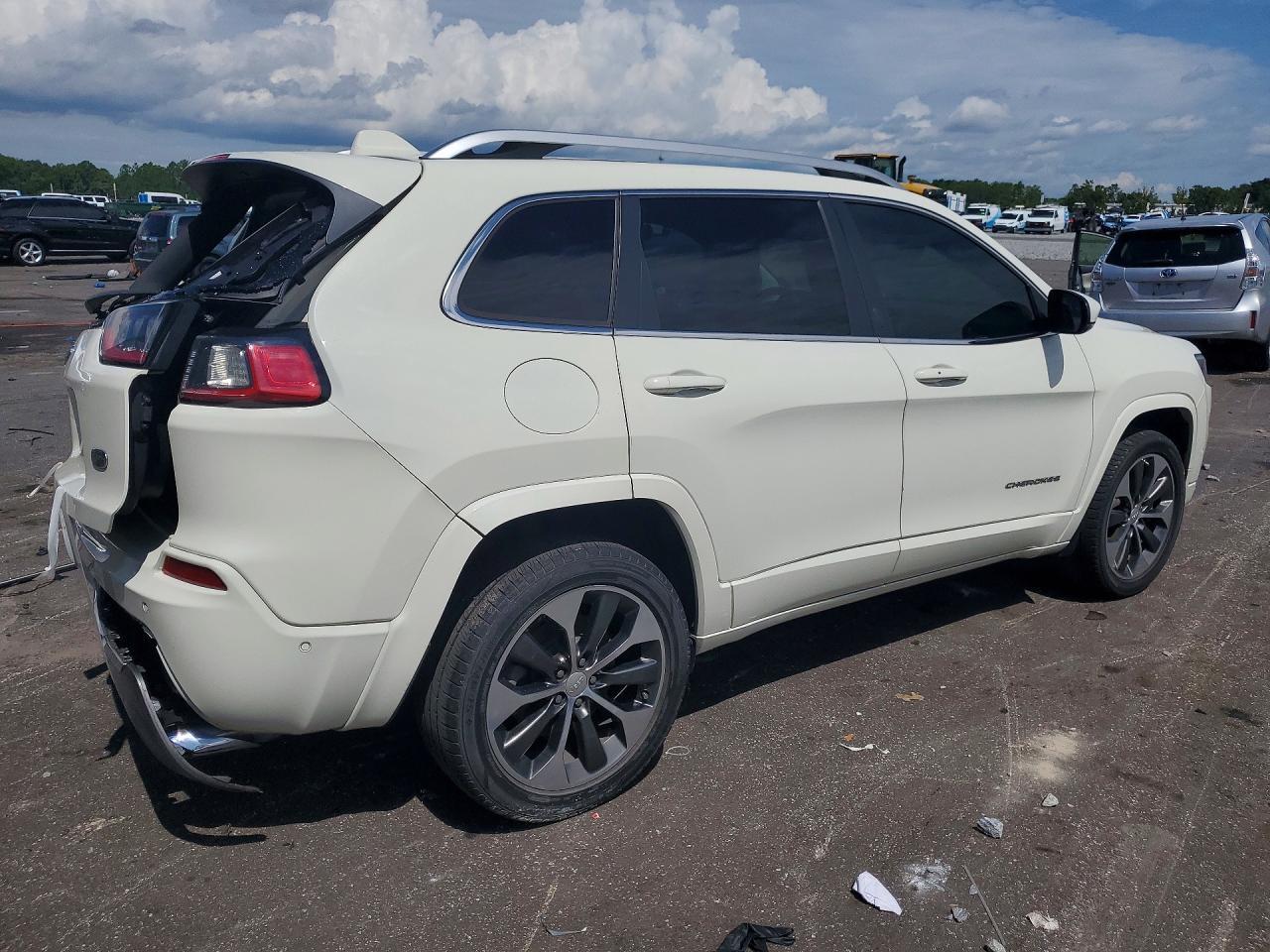 2019 Jeep Cherokee Overland - zdjęcie 3
