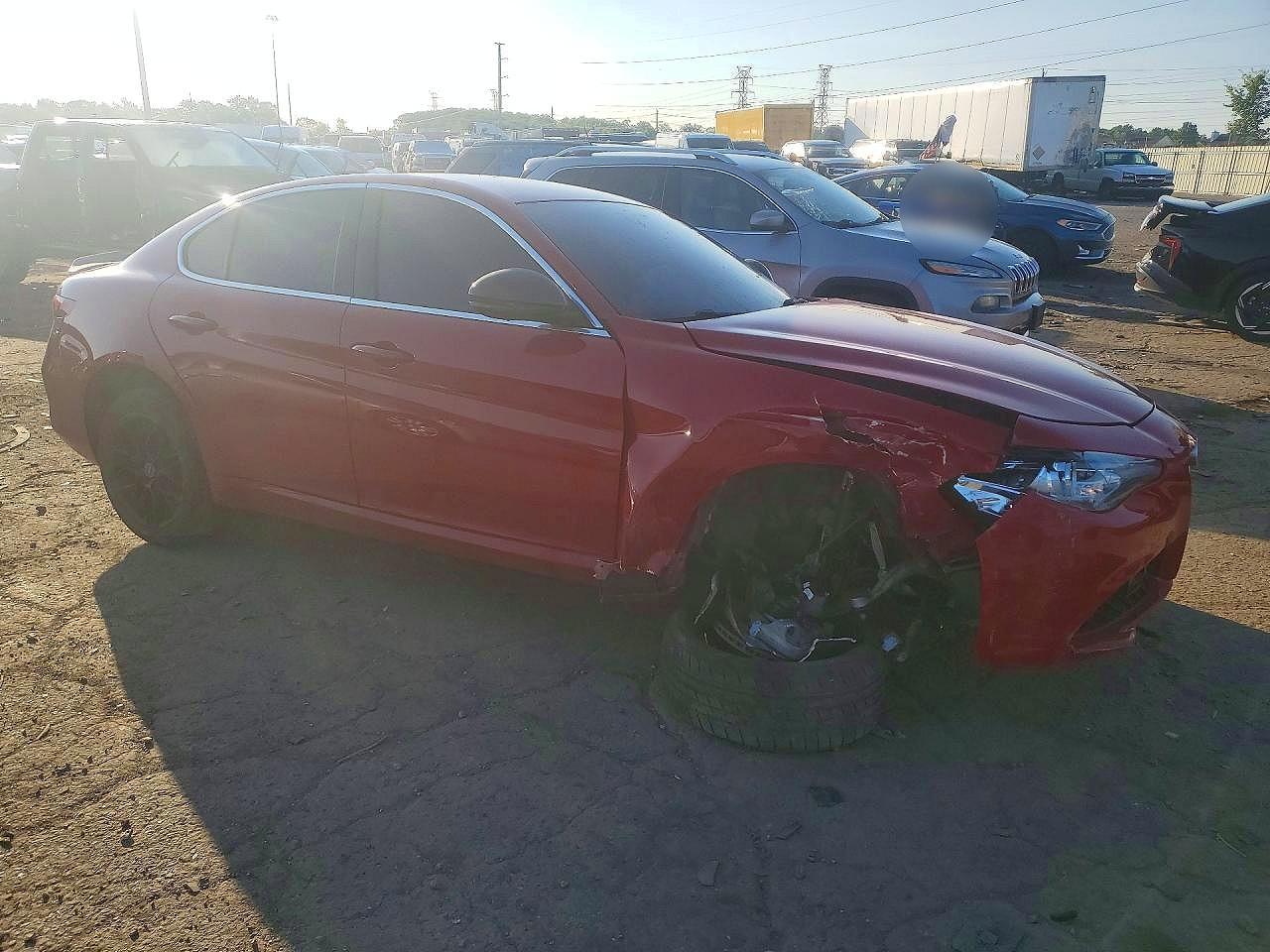 2018 Alfa Romeo Giulia Q4 - zdjęcie 4