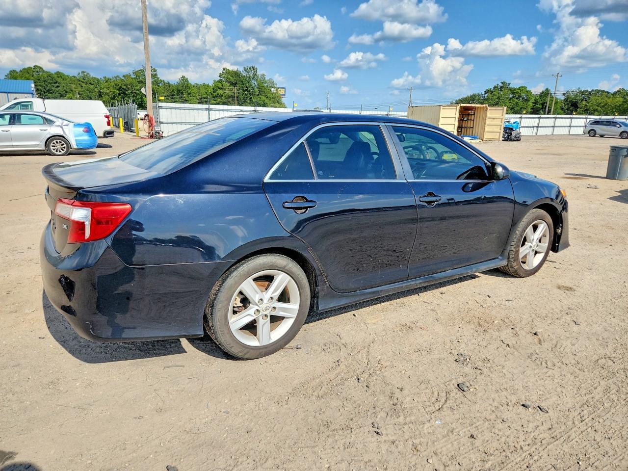 2014 Toyota Camry Se - zdjęcie 3