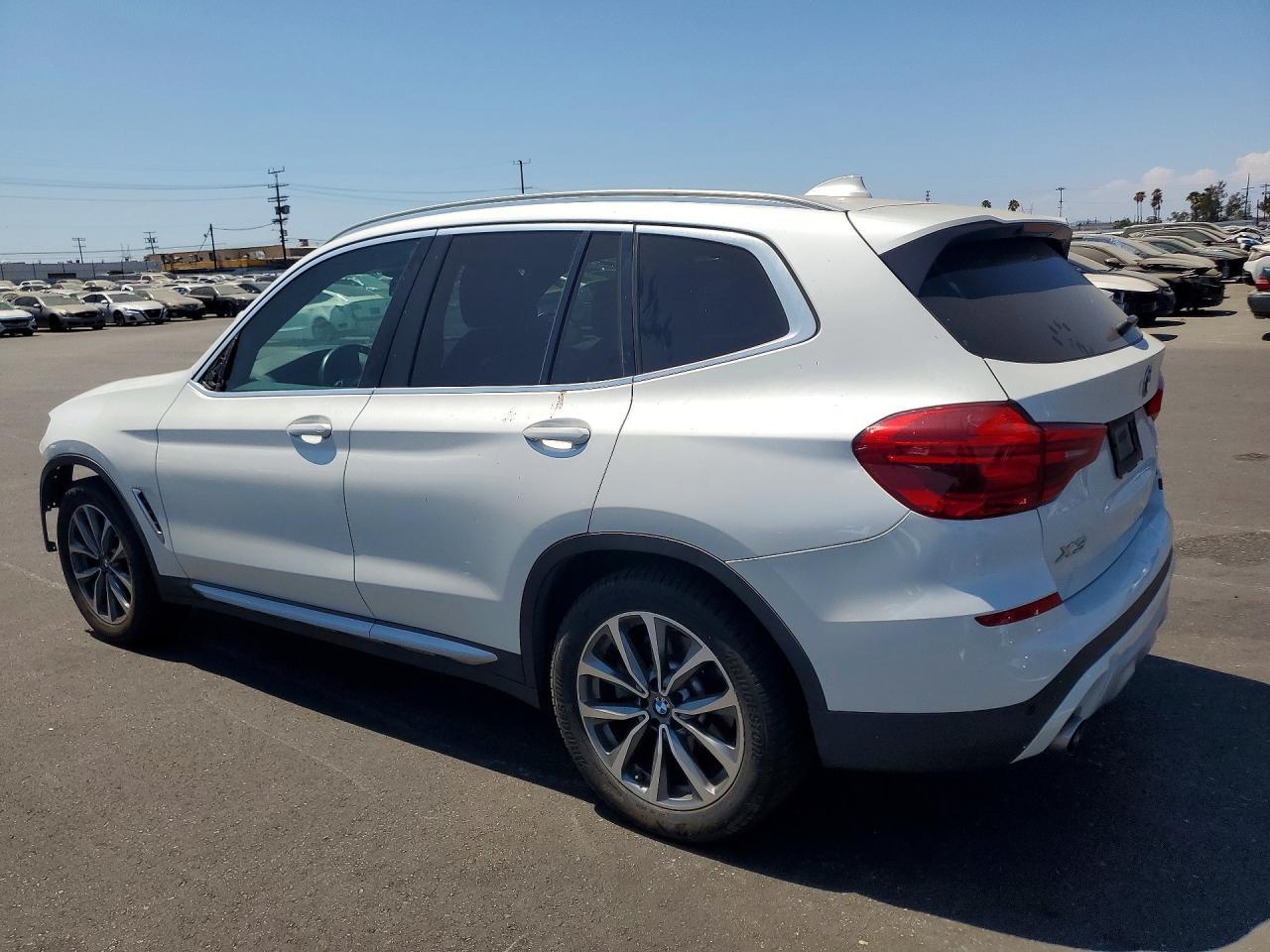 2019 BMW X3 Sdrive30I - zdjęcie 2