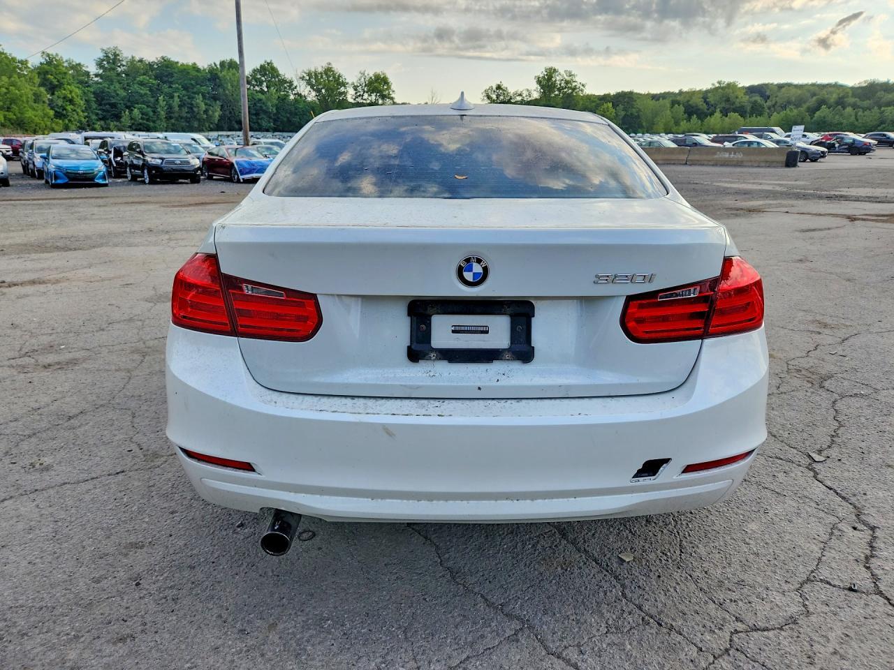 2015 BMW 320 I - zdjęcie 6