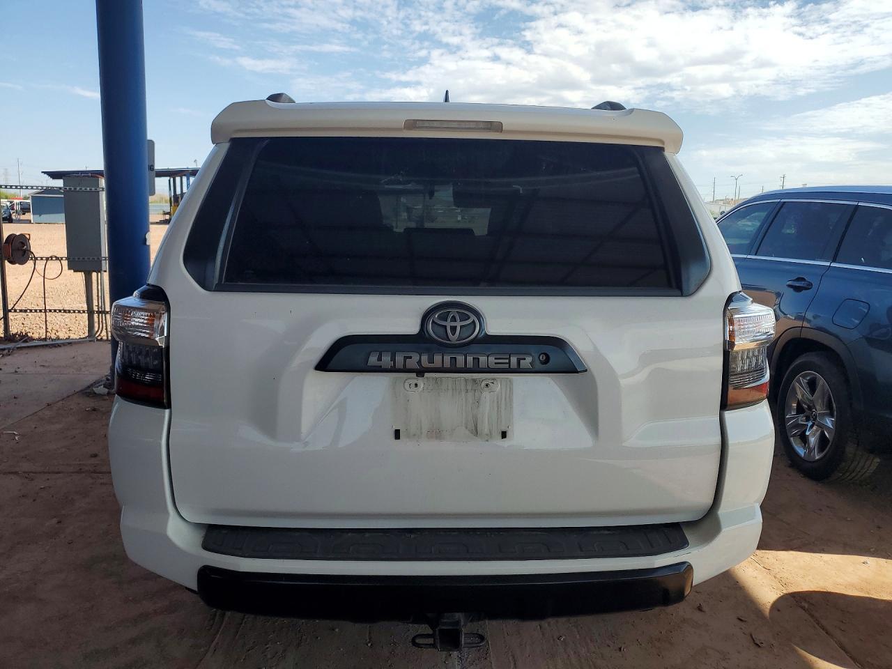 2016 Toyota 4Runner Sr5 - zdjęcie 6