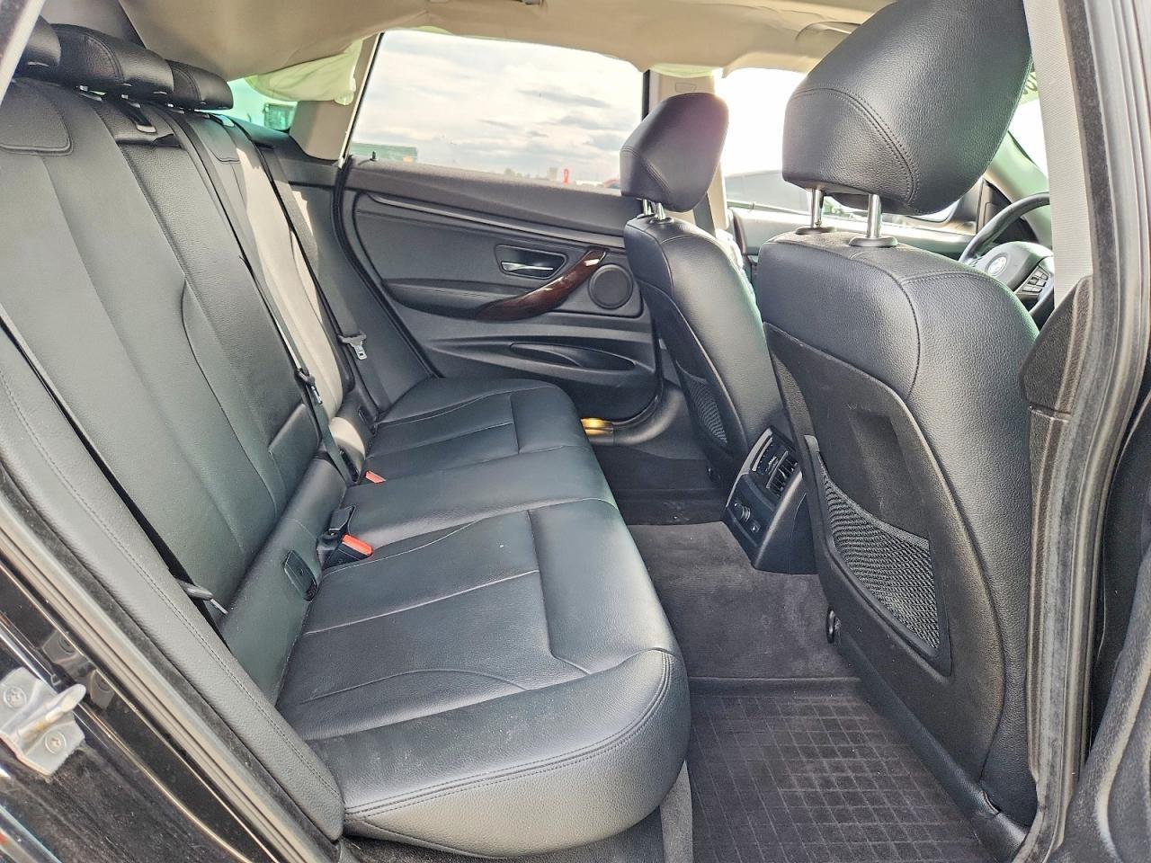 2015 BMW Seria 3 328i - zdjęcie 10