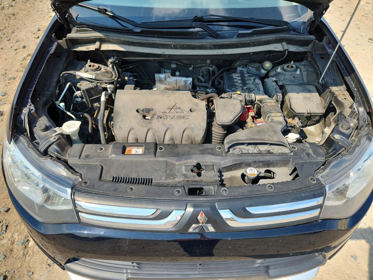 2014 Mitsubishi Outlander Se - zdjęcie 12