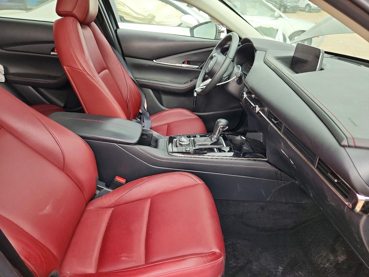 2025 Mazda Cx-30 Premium - zdjęcie 7