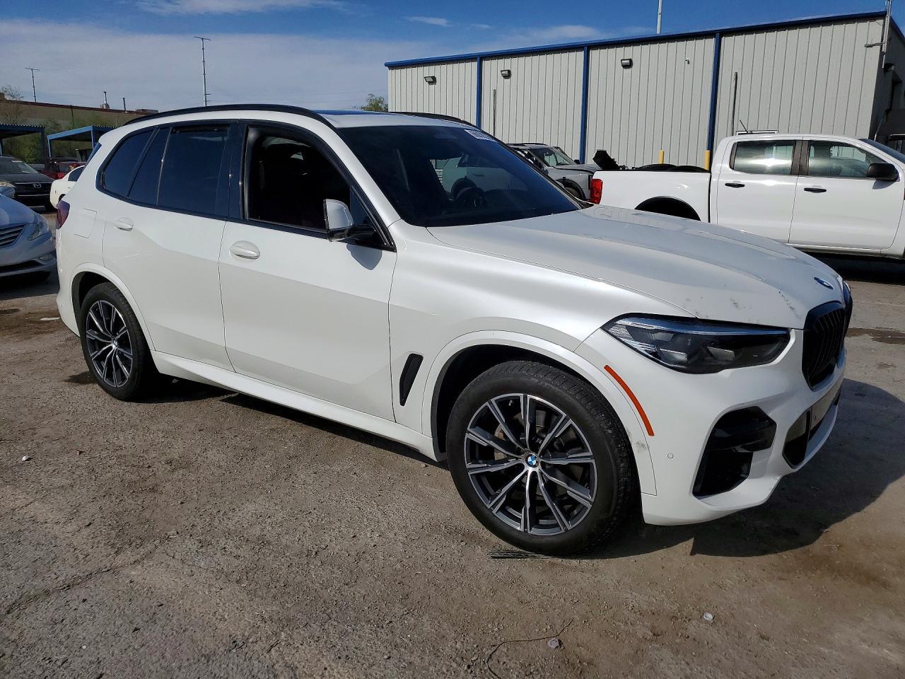 2022 BMW X5 xDrive40I - zdjęcie 4