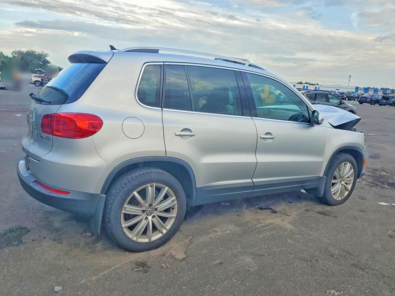 2013 Volkswagen Tiguan S - zdjęcie 3