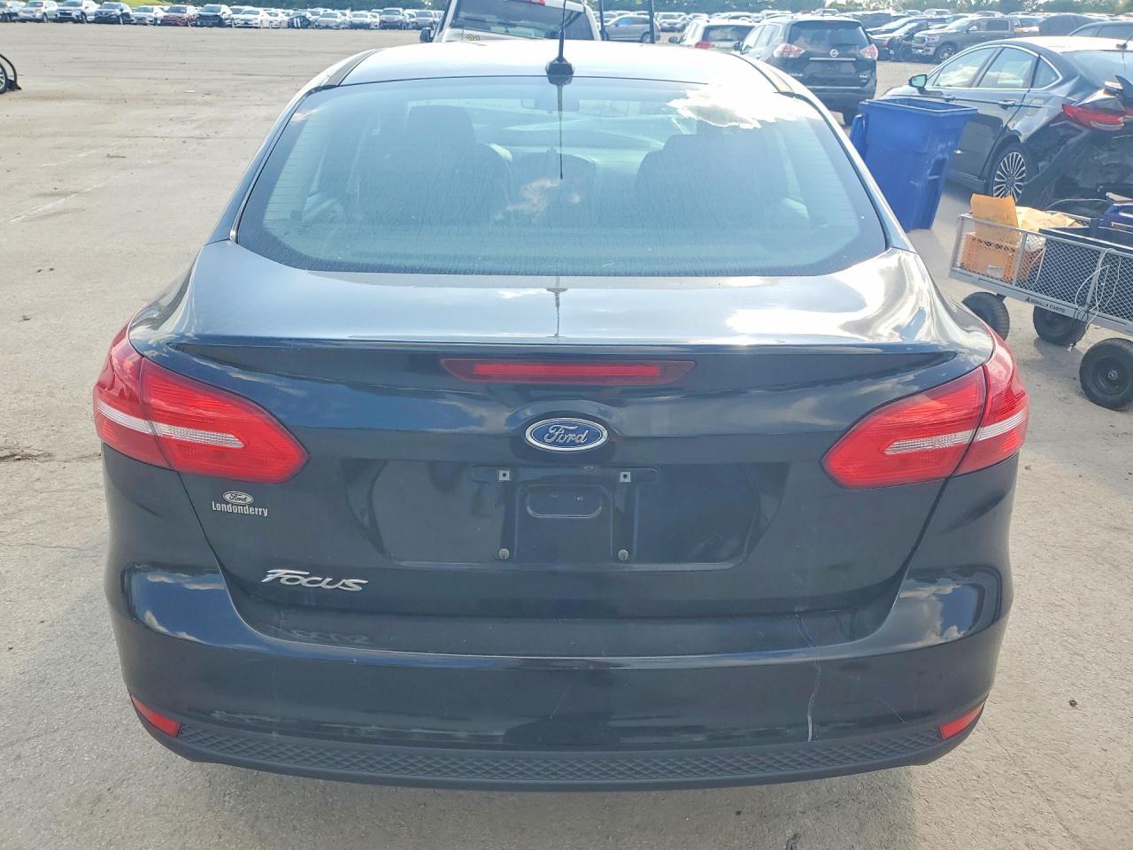 2018 Ford Focus S - zdjęcie 6