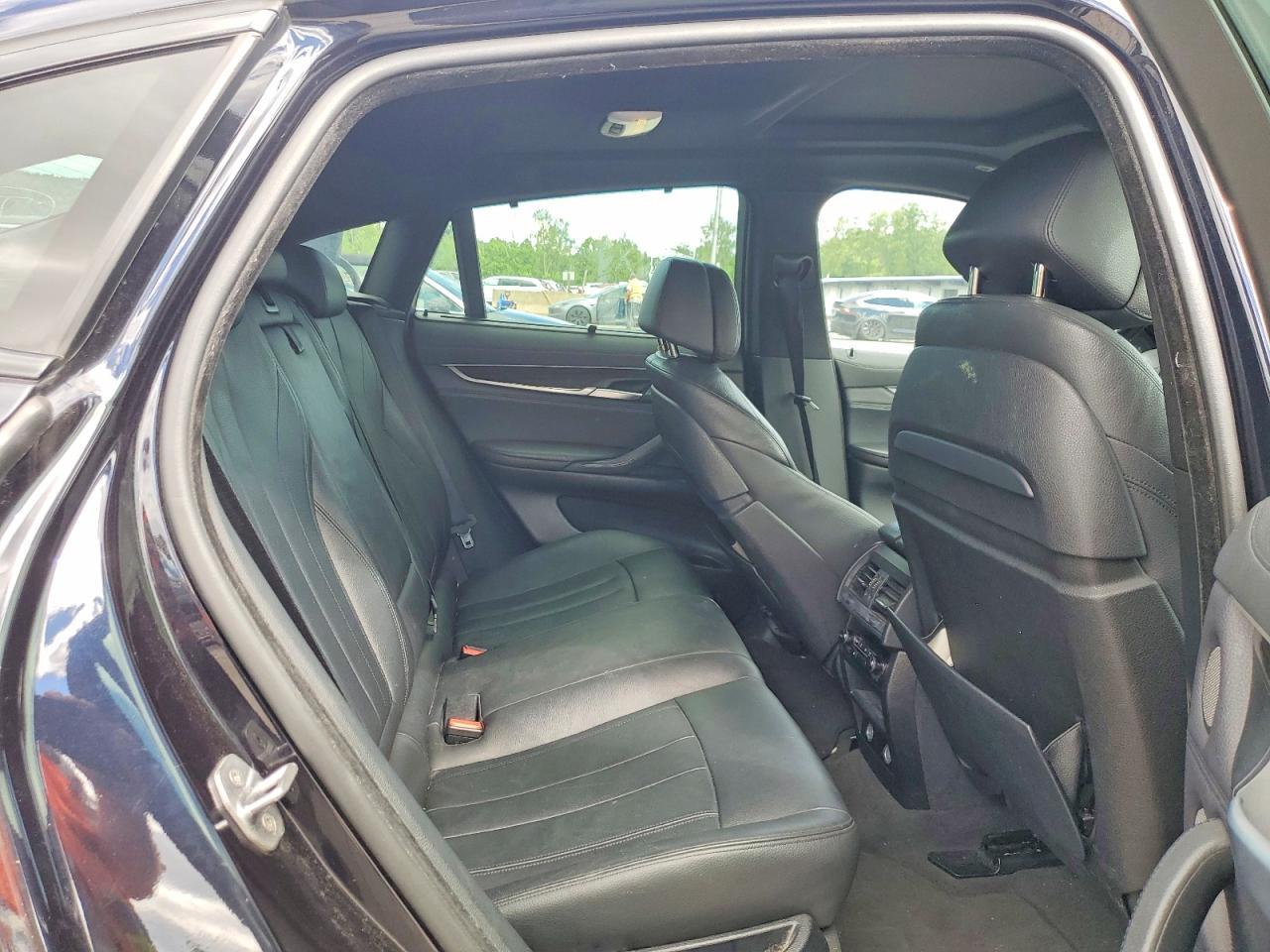 2015 BMW X6 xDrive35I - zdjęcie 11