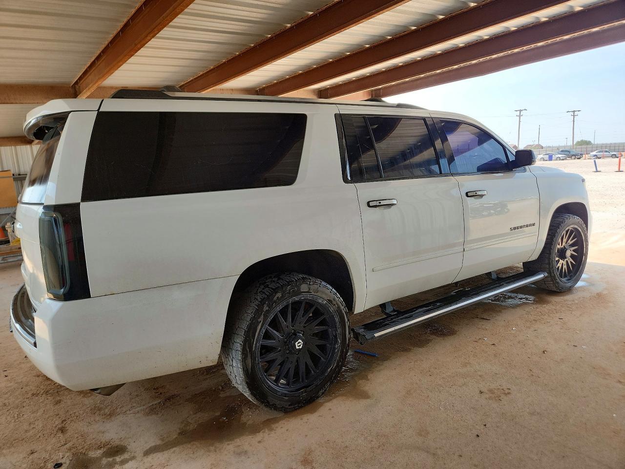2019 Chevrolet Suburban K1500 Premier - zdjęcie 3