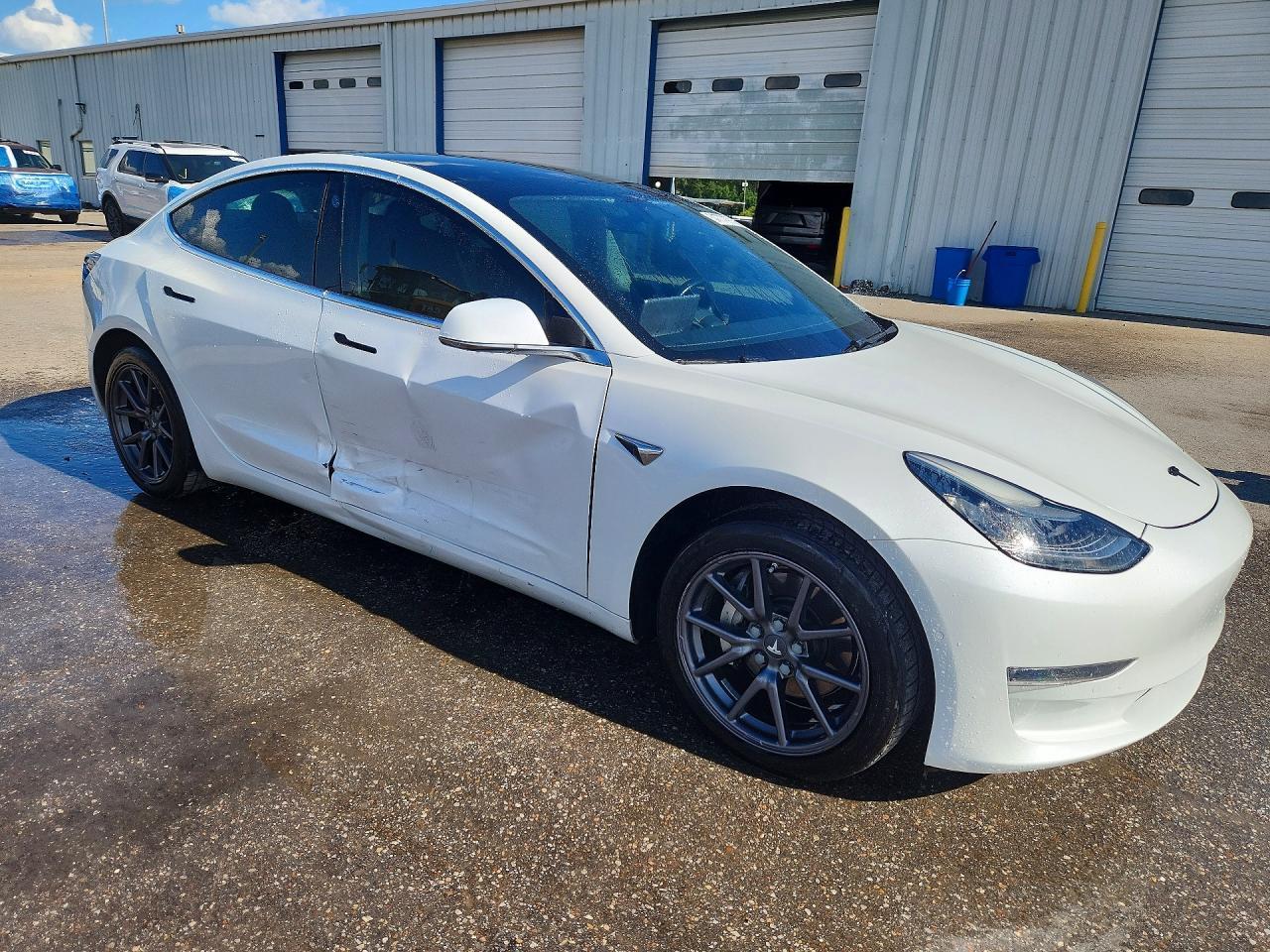 2019 Tesla Model 3 - zdjęcie 4