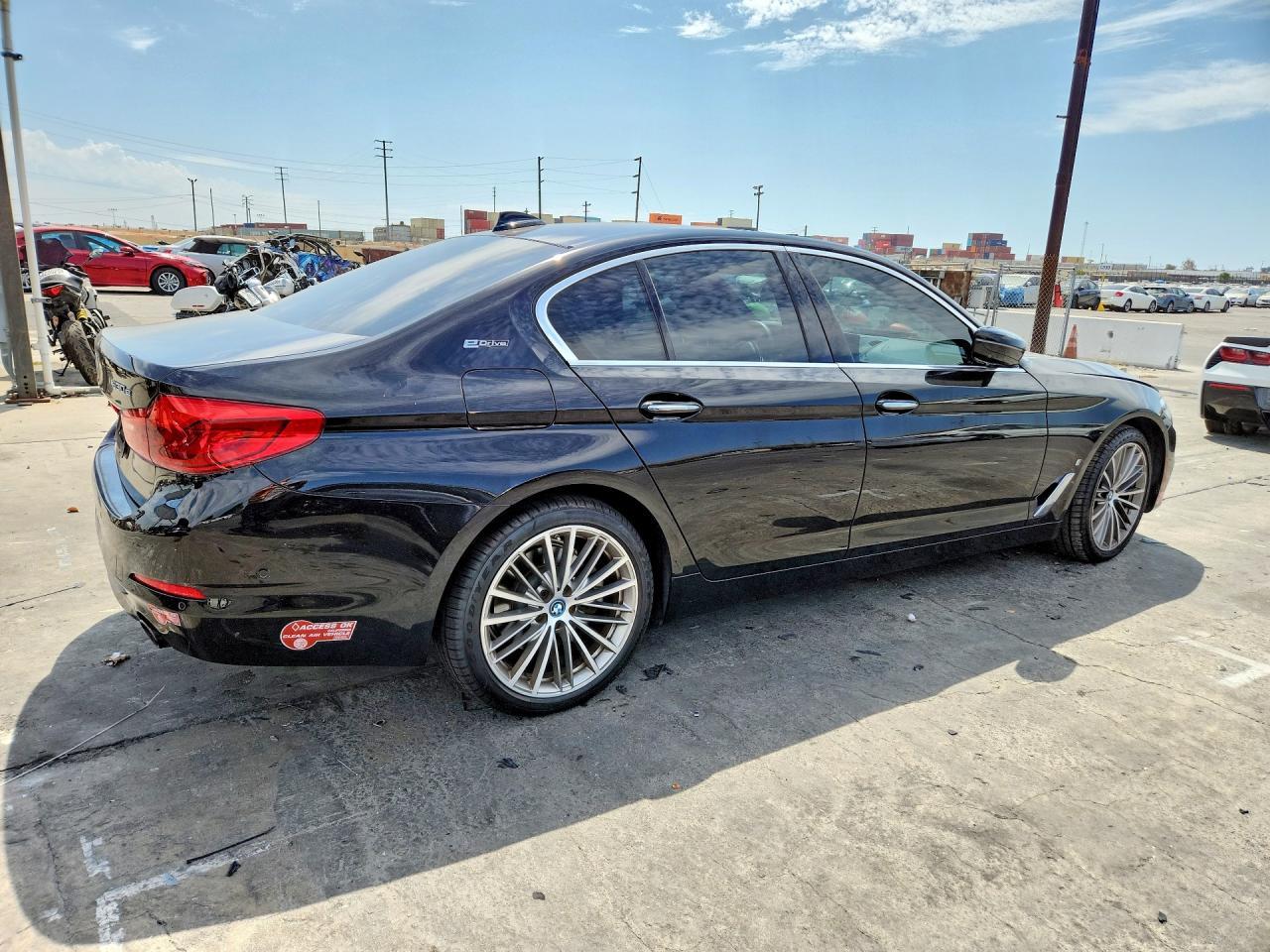 2018 BMW 530E - zdjęcie 3