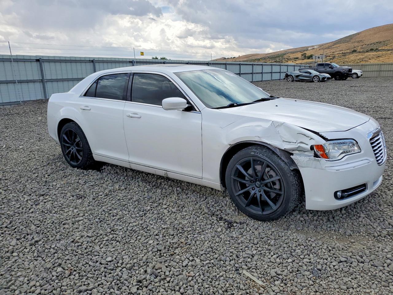 2013 Chrysler 300 - zdjęcie 4