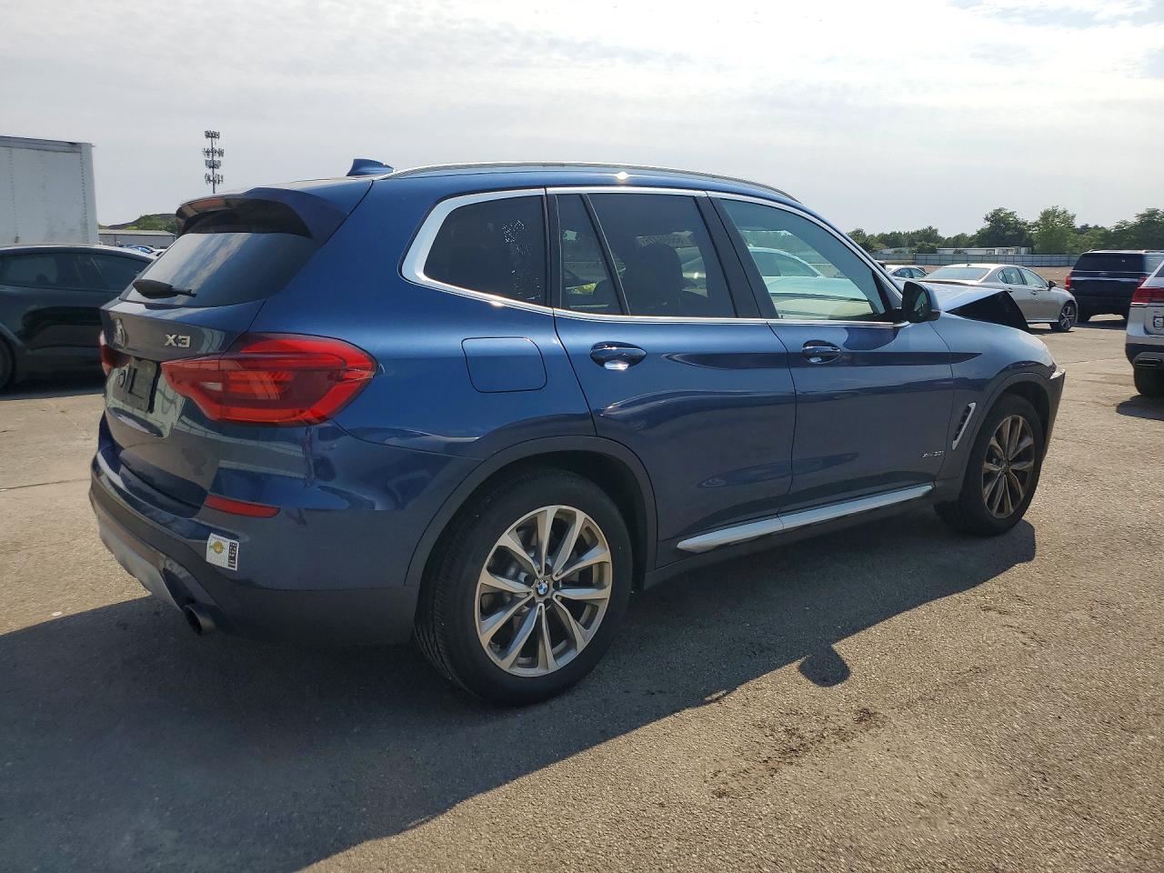 2018 BMW X3 xDrive30I - zdjęcie 3