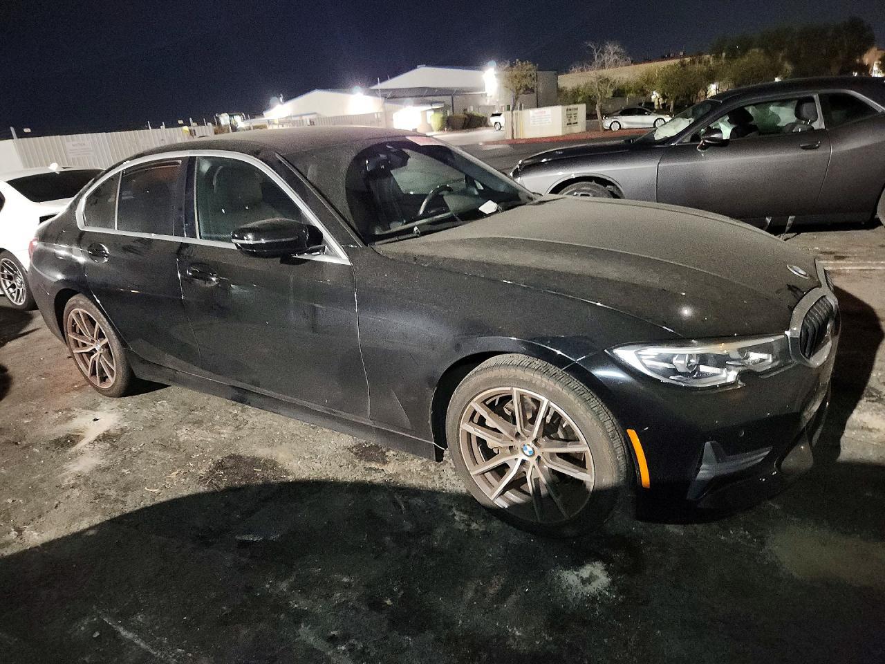 2021 BMW 330I - zdjęcie 4
