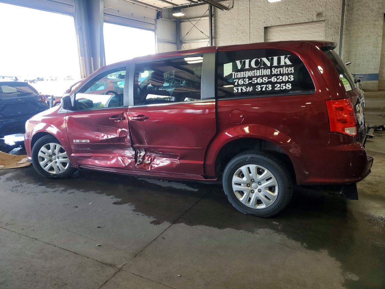 2017 Dodge Grand Caravan Se - zdjęcie 2