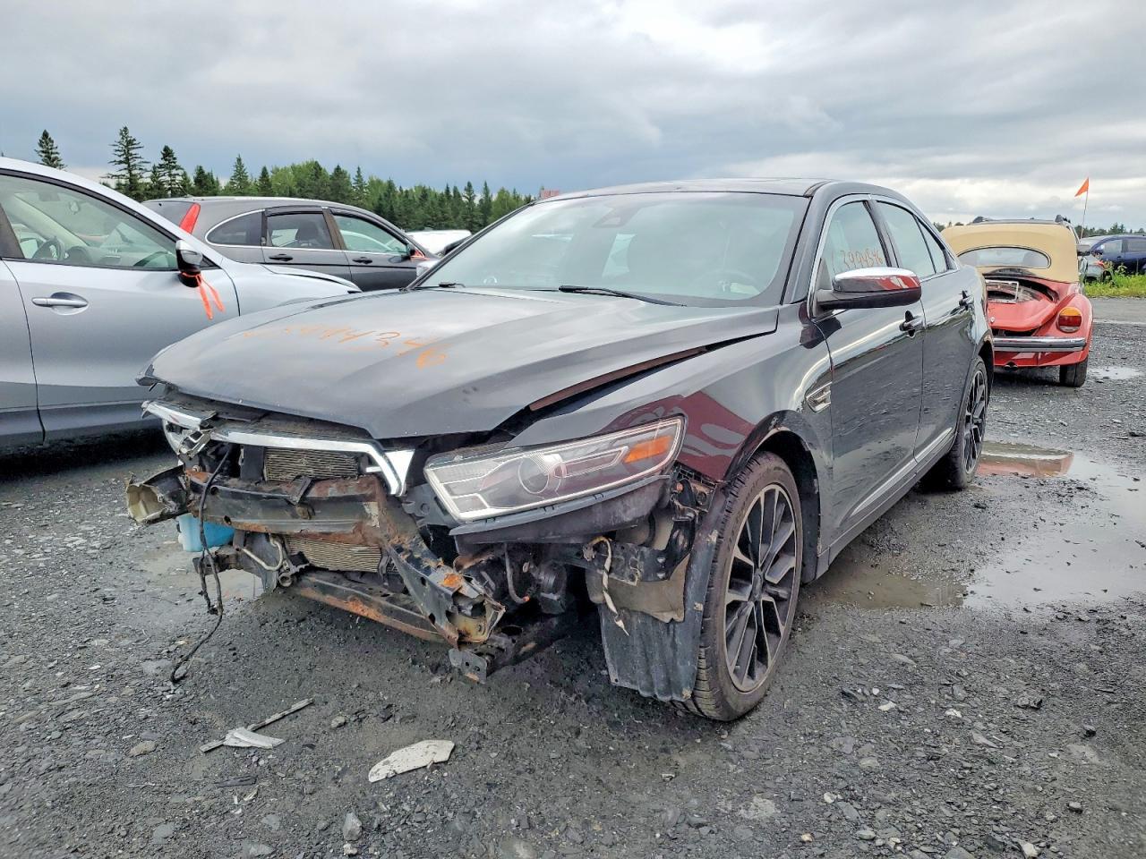 2019 Ford Taurus Limited - zdjęcie główne