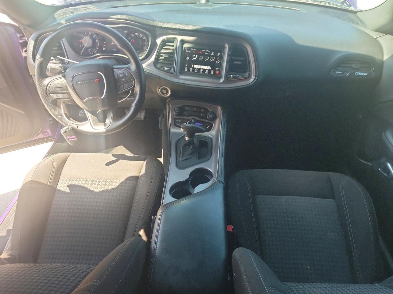 2023 Dodge Challenger Sxt - zdjęcie 8