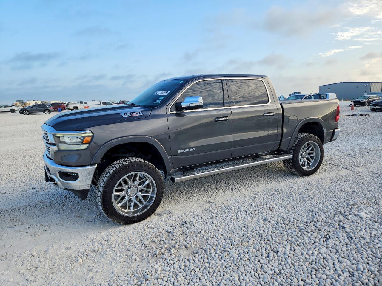 2022 Ram 1500 Laram - zdjęcie główne