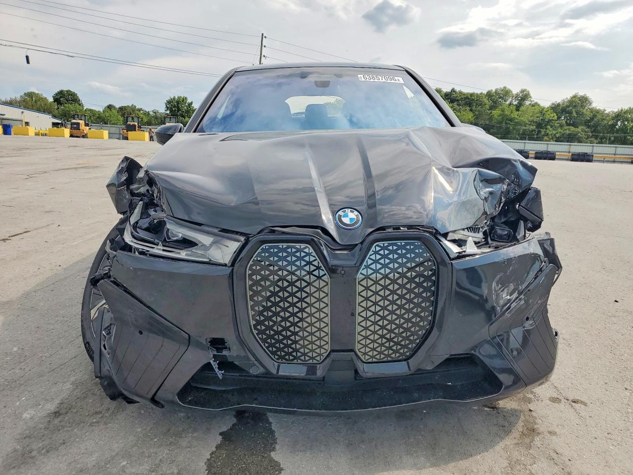 2024 BMW Ix xDrive50 - zdjęcie 5