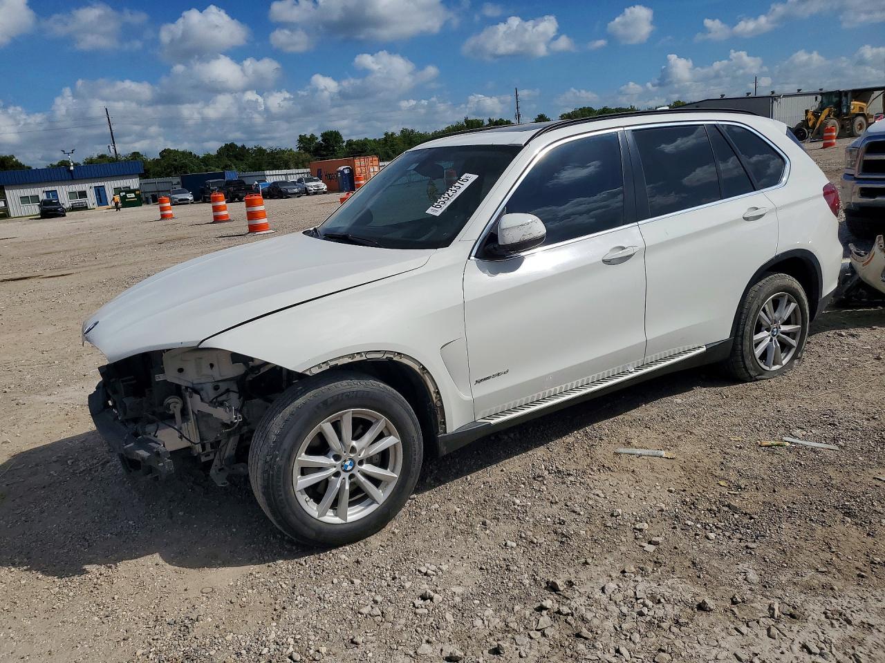 2015 BMW X5 xDrive35D - zdjęcie główne