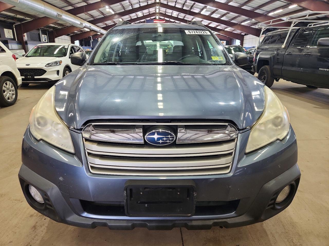 2014 Subaru Outback 2.5I - zdjęcie 5