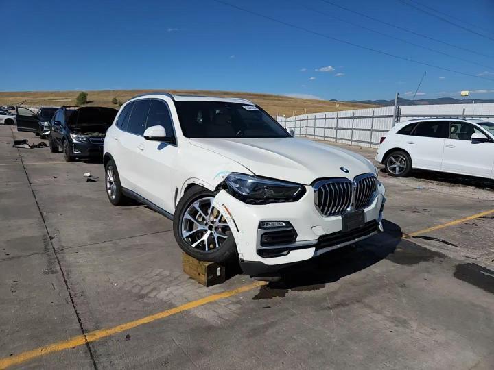 2021 BMW X5 xDrive45E - zdjęcie 15