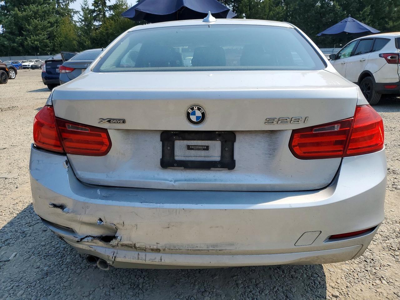 2013 BMW 328 Xi - zdjęcie 6