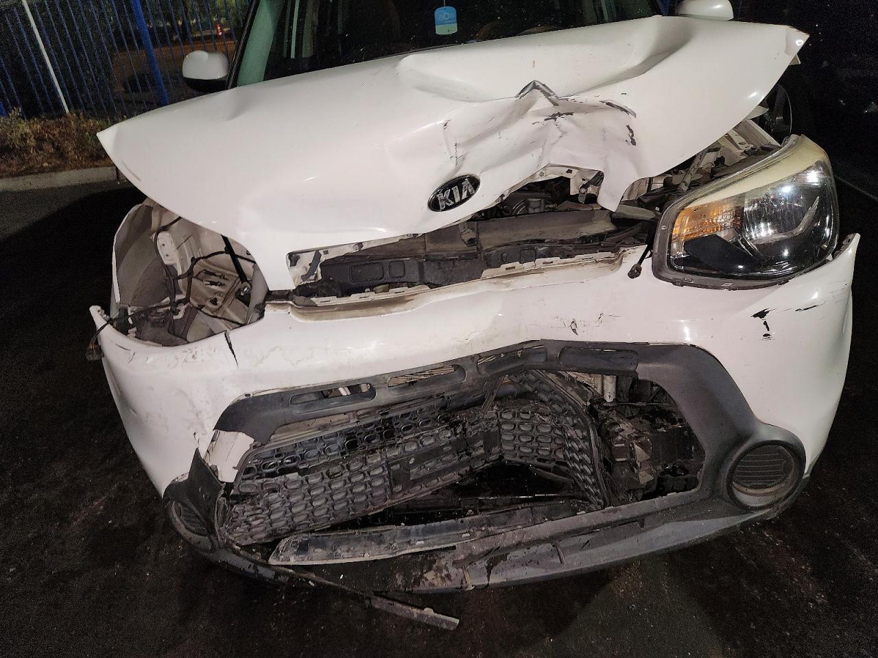 2016 Kia Soul Base - zdjęcie 12