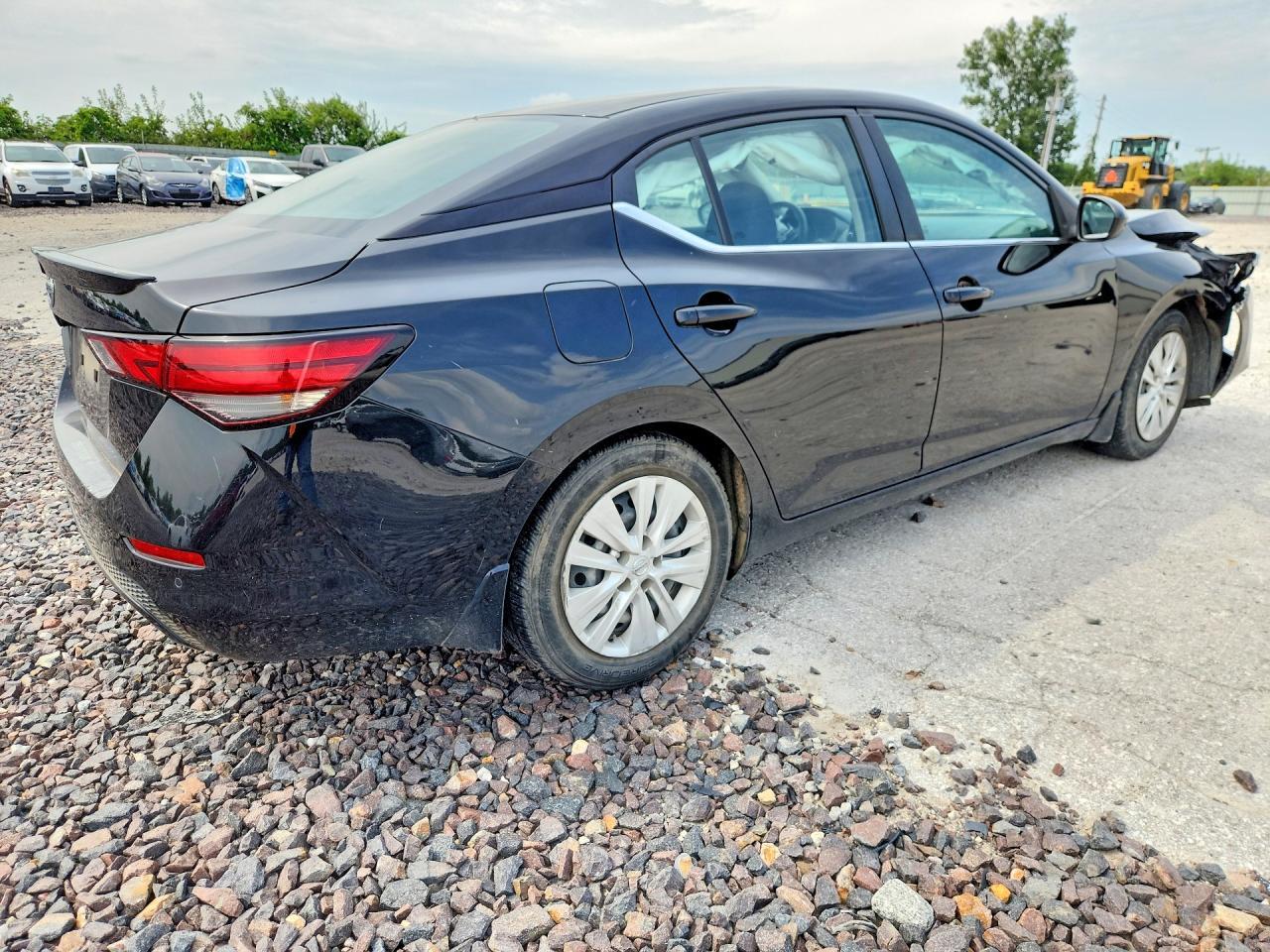 2021 Nissan Sentra S - zdjęcie 3