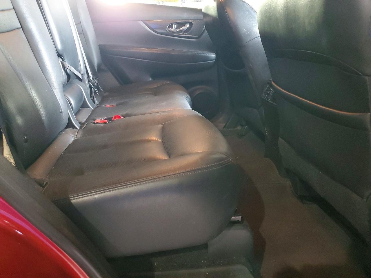 2014 Nissan Rogue S - zdjęcie 11