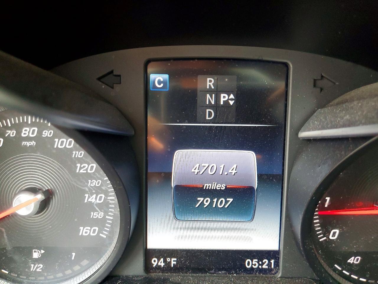 2016 Mercedes-Benz C 300 - zdjęcie 9