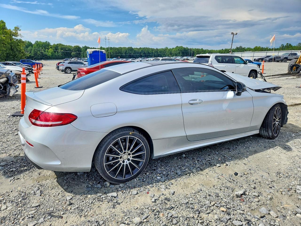 2017 Mercedes-Benz C 300 - zdjęcie 3