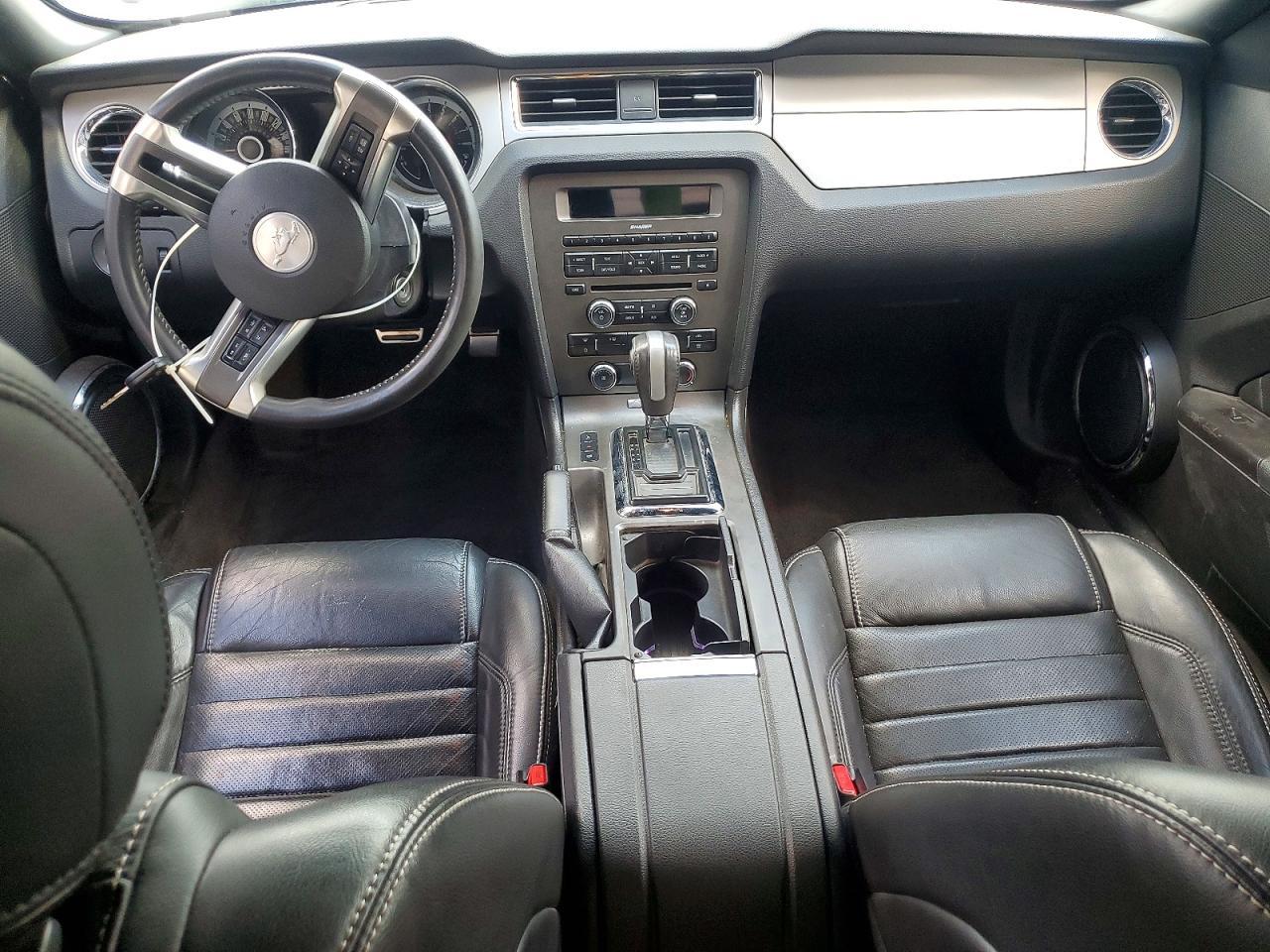 2013 Ford Mustang - zdjęcie 8