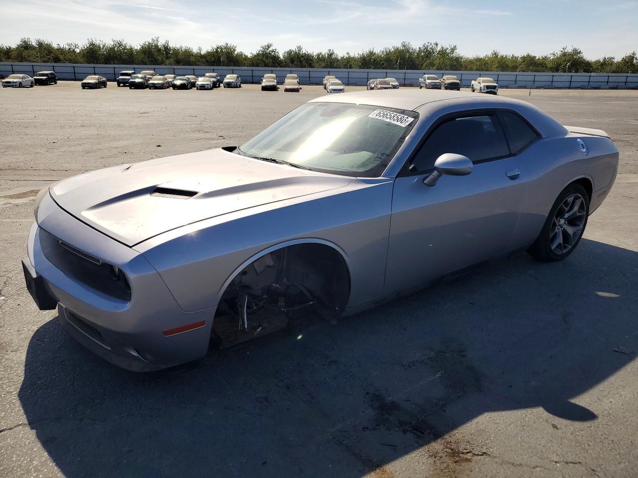 2015 Dodge Challenger Sxt - zdjęcie główne