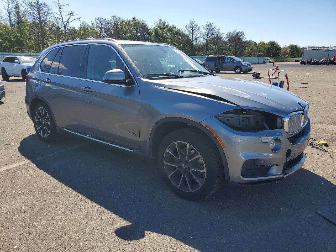 2016 BMW X5 xDrive35I - zdjęcie 4