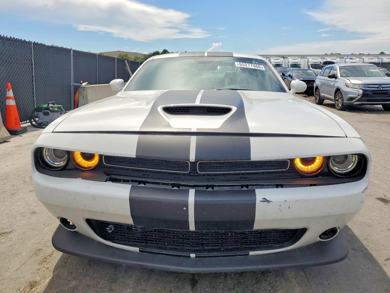 2020 Dodge Challenger R/T - zdjęcie 5