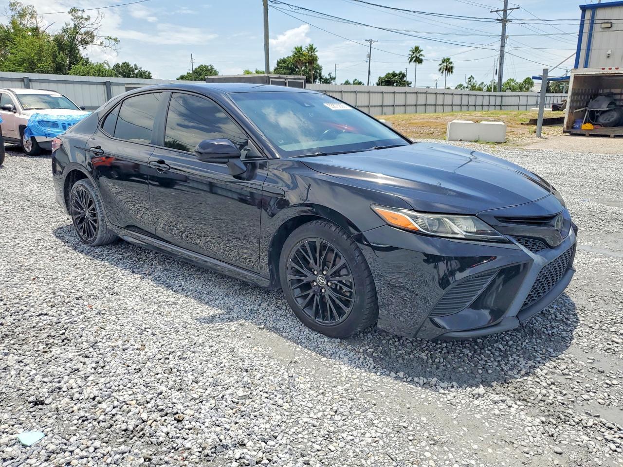 2019 Toyota Camry Se - zdjęcie 4