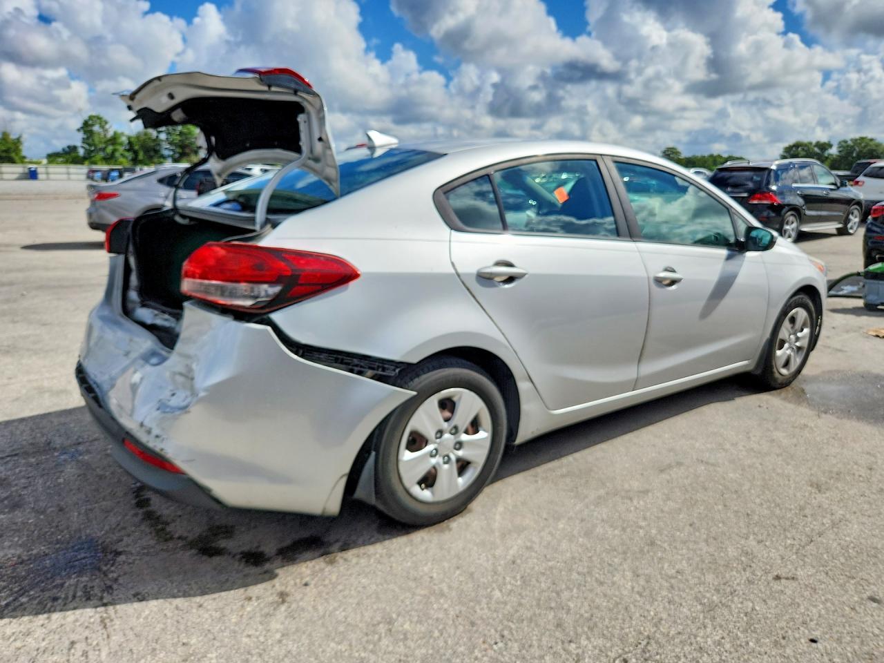 2018 Kia Forte Lx - zdjęcie 3