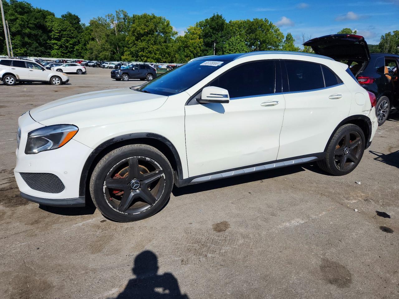 2015 Mercedes-Benz Gla 250 4Matic - zdjęcie główne