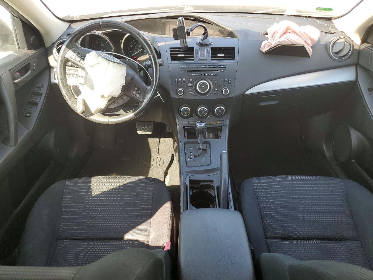 2013 Mazda 3 I - zdjęcie 8