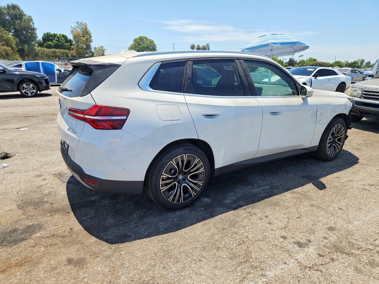 2026 BMW X3 30 xDrive - zdjęcie 3