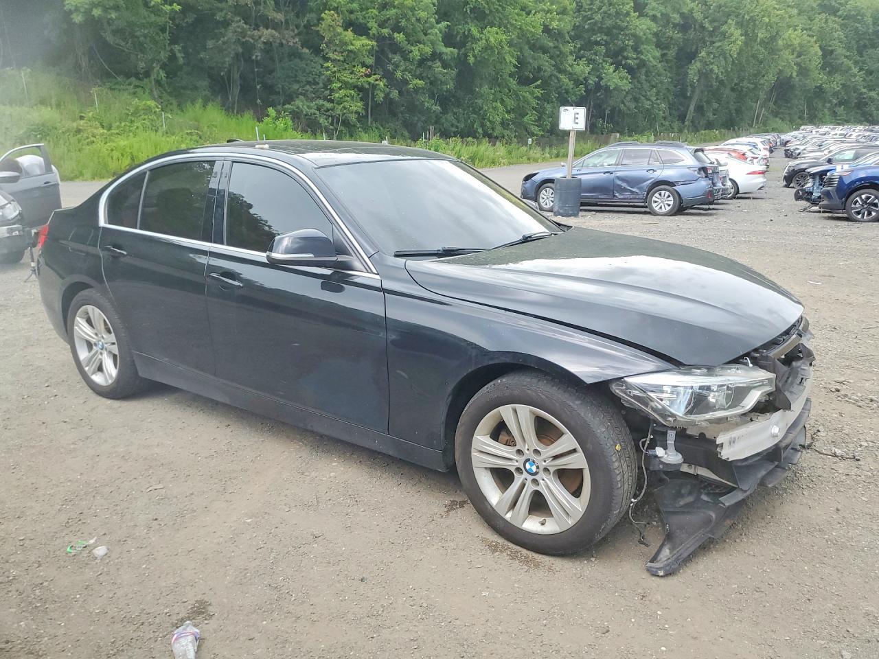 2017 BMW Seria 3 330i - zdjęcie 4