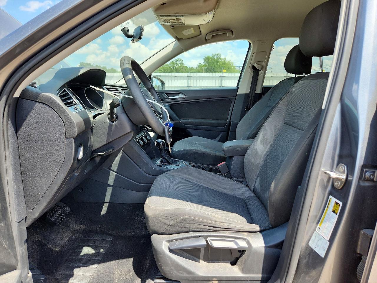 2018 Volkswagen Tiguan S - zdjęcie 7