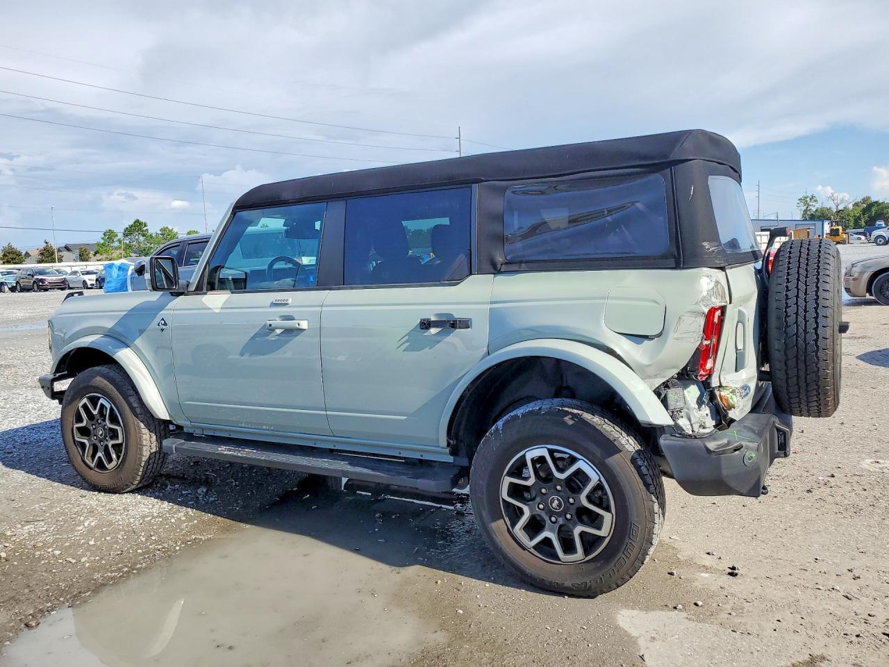 2023 Ford Bronco Base - zdjęcie 2