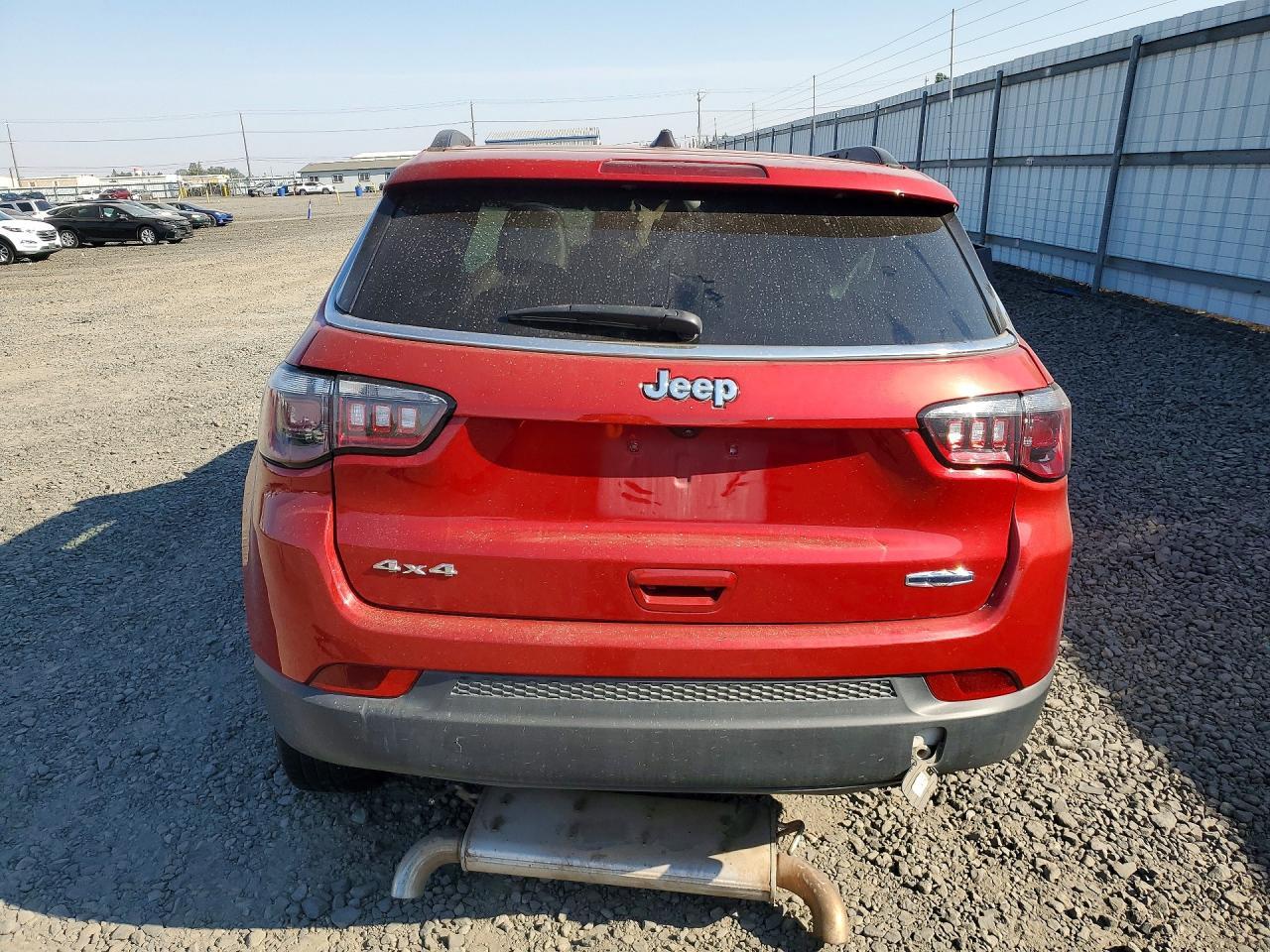 2025 Jeep Compass Latitude - zdjęcie 6