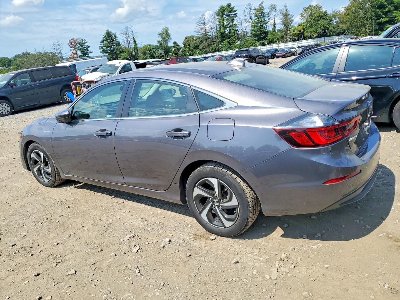2021 Honda Insight - zdjęcie 2