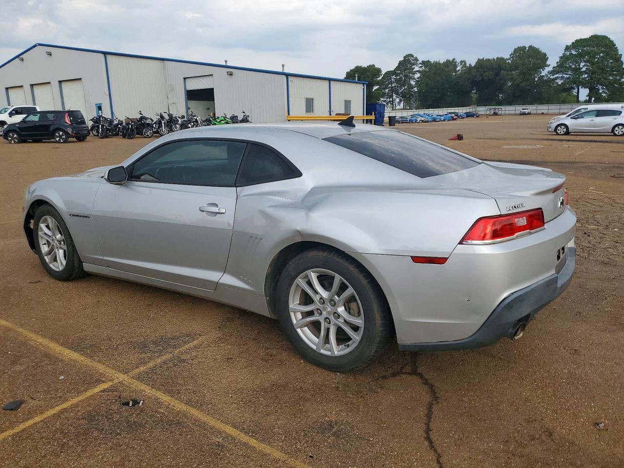 2015 Chevrolet Camaro - zdjęcie 2