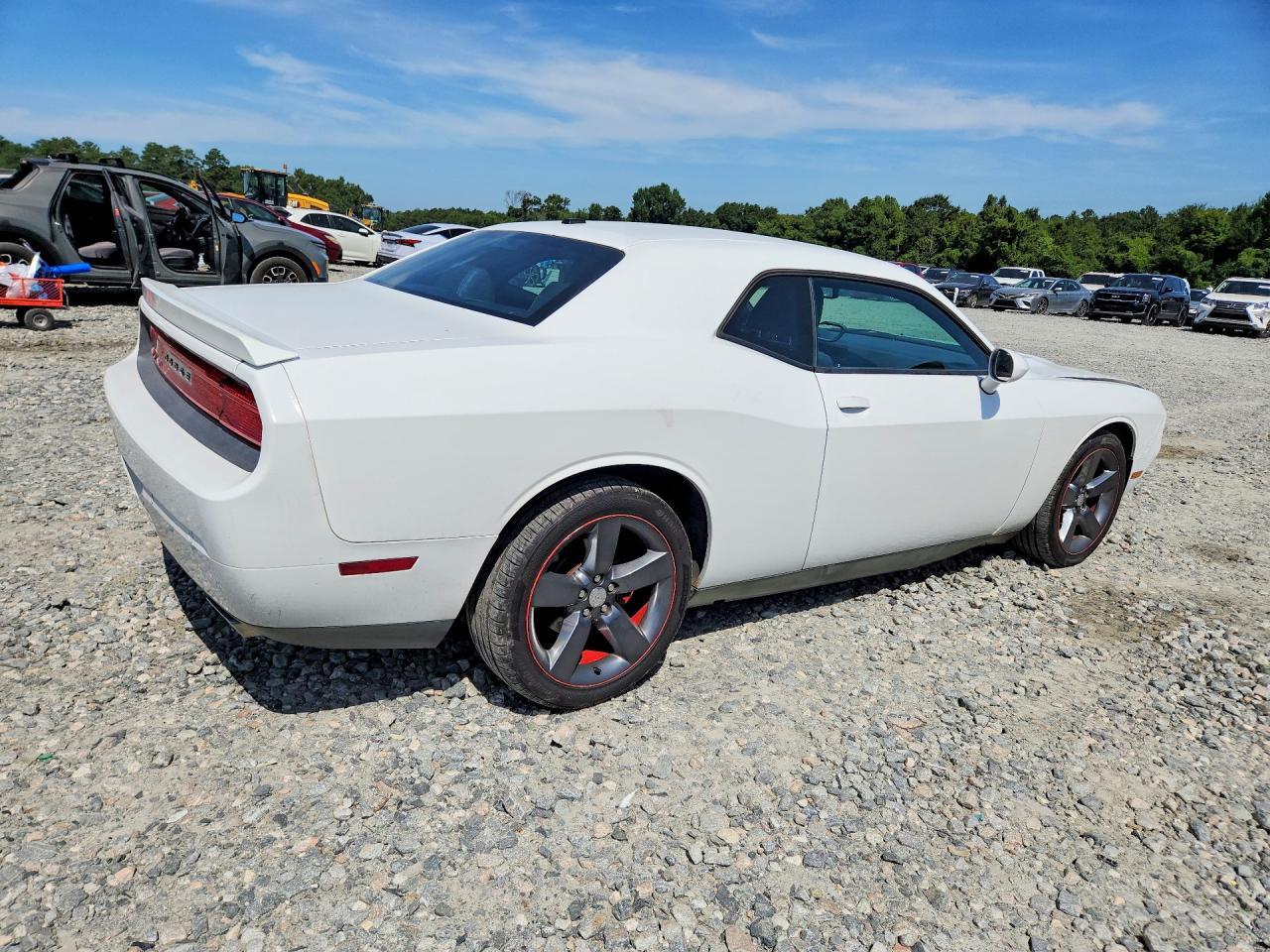 2013 Dodge Challenger Sxt - zdjęcie 3